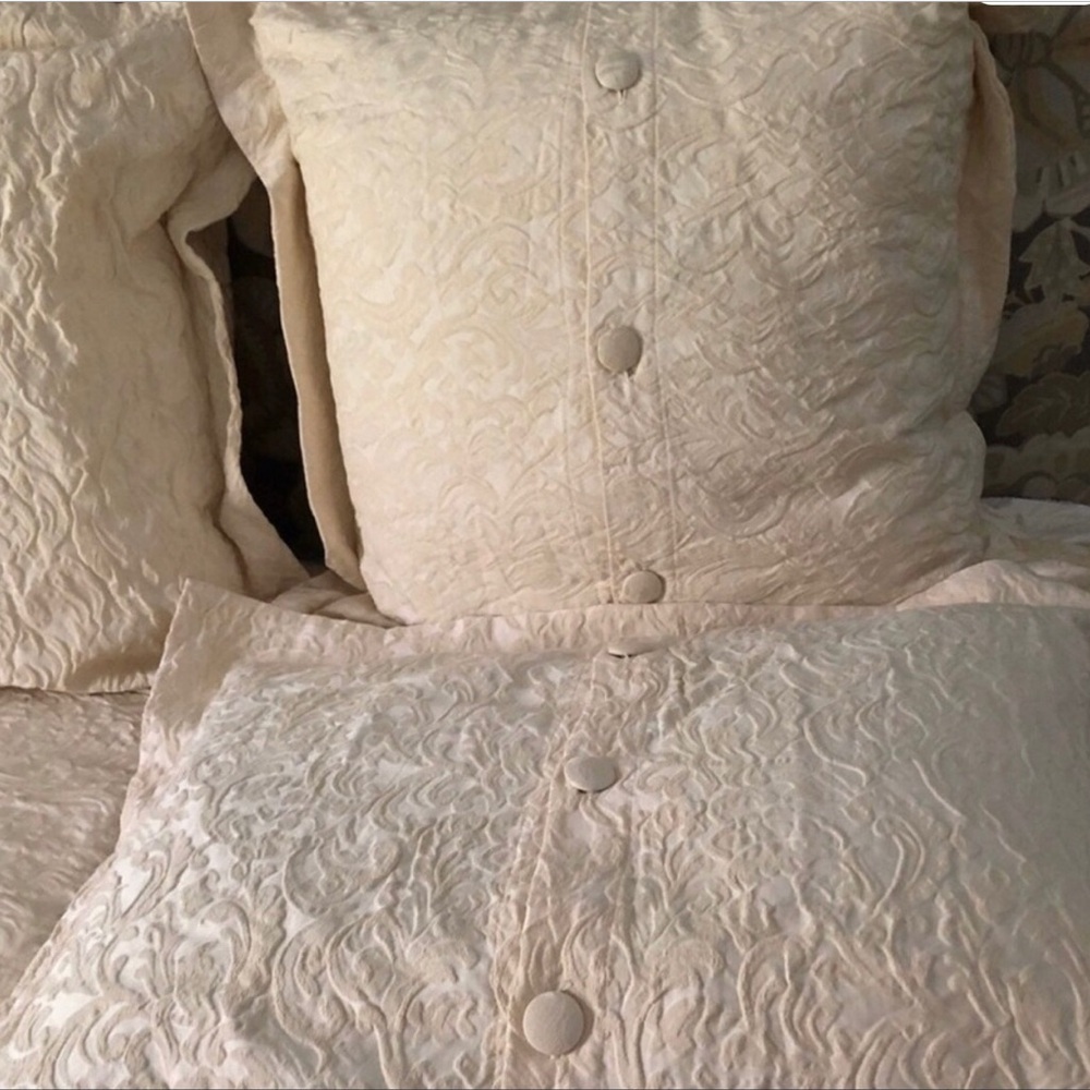 Z Gallerie Cream Textured Queen size Pillow Cover Set - NOT TO BE Bundled